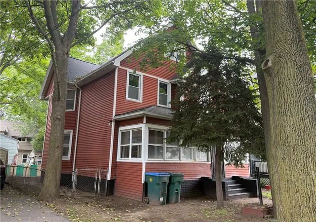 3rd image of 46 Glendale Park, Rochester, NY 14613 | MLS# R1703854