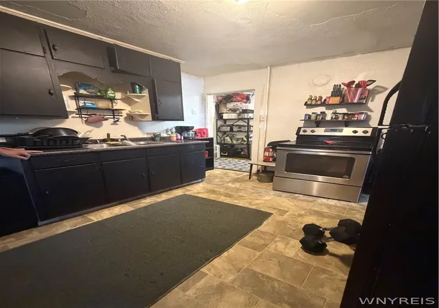 4th image of 630 15Th St, Niagara Falls, NY 14301 | MLS# B1700656