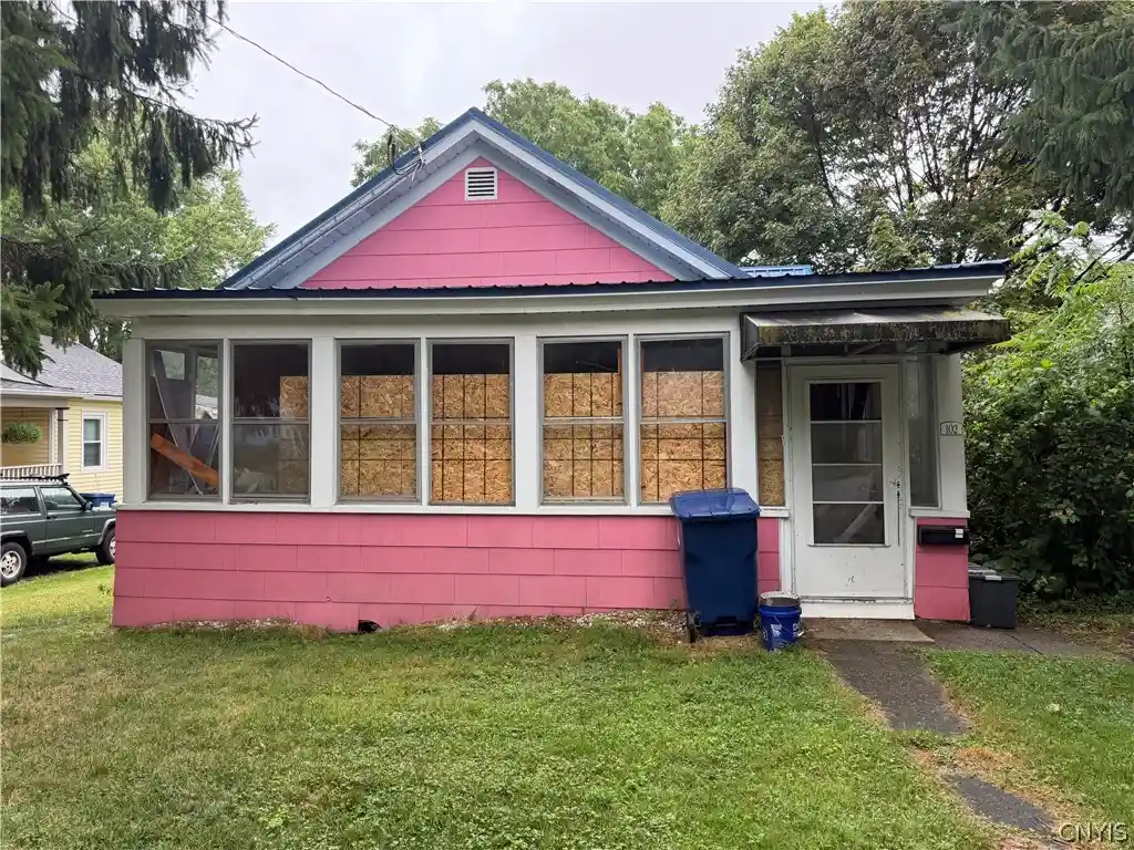 Photo 1 of Single family home for sale at 102 Milton Ave, Syracuse, NY 13204 | MLS# S1703241 | Listing updated on 2026-08-03