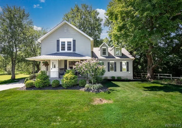 2nd image of 12869 Clarence Center Rd, Akron, NY 14001 | MLS# B1703979