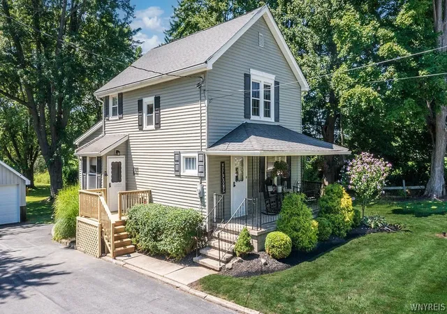 3rd image of 12869 Clarence Center Rd, Akron, NY 14001 | MLS# B1703979