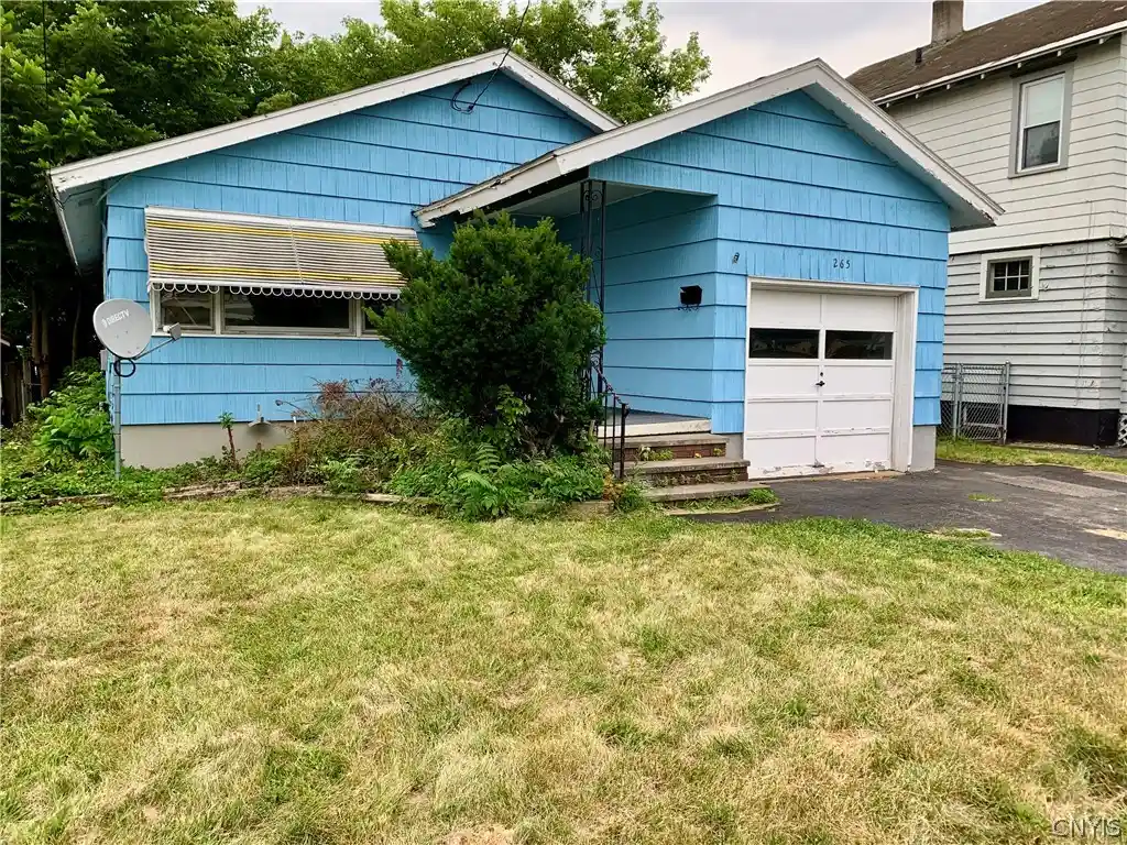 Photo 1 of Single family home for sale at 265 Girard Ave, Syracuse, NY 13207 | MLS# S1703737 | Listing updated on 2026-10-29