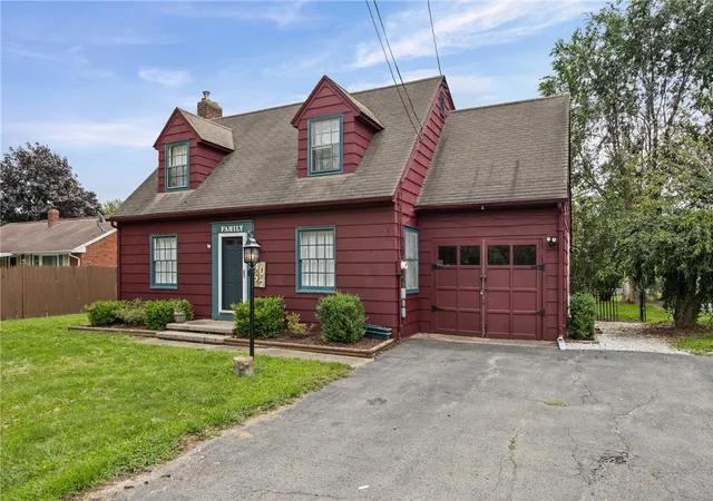 2nd image of 7052 Chestnut Ridge Rd, Lockport Town, NY 14094 | MLS# R1703837