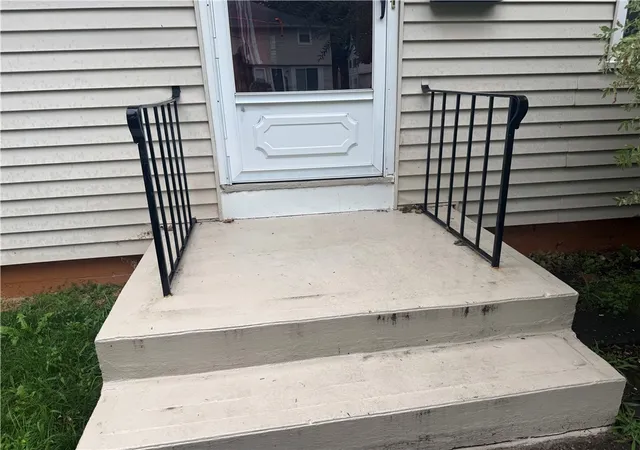 2nd image of 4 Bradfield St, Rochester, NY 14611 | MLS# R1703743