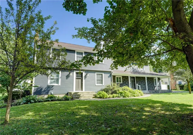 3rd image of 10 Hunters Ln, Brighton, NY 14618 | MLS# R1703636