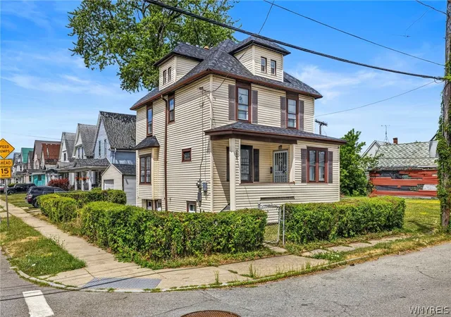 1st image of 288 Kehr St, Buffalo, NY 14211 | MLS# B1704152