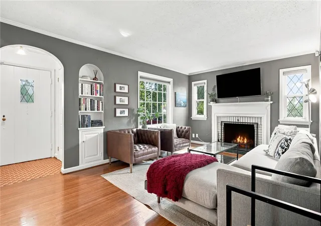5th image of 252 Thorncliffe Dr, Irondequoit, NY 14617 | MLS# R1682867