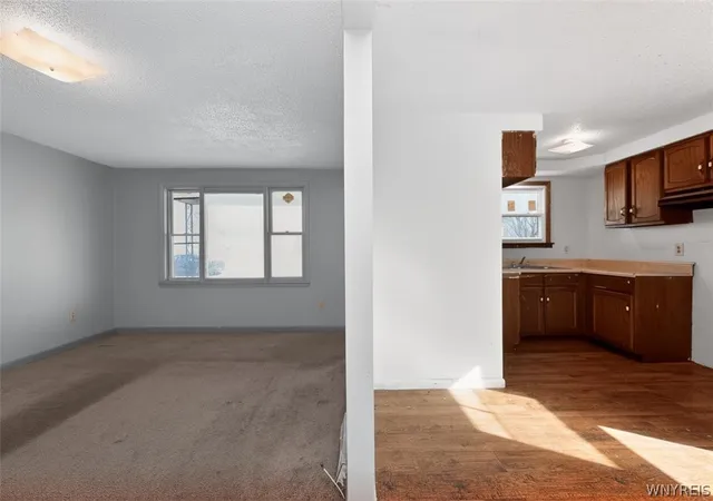 5th image of 5629 Girard Ave, Niagara Falls, NY 14304 | MLS# B1704201
