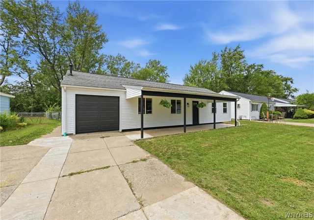 2nd image of 454 Campus Dr, Amherst, NY 14226 | MLS# B1703671