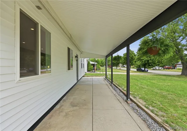 4th image of 454 Campus Dr, Amherst, NY 14226 | MLS# B1703671