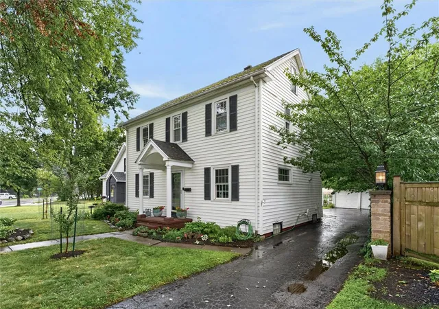 3rd image of 3578 Culver Rd, Irondequoit, NY 14622 | MLS# R1704151