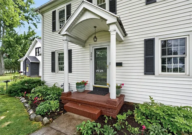 4th image of 3578 Culver Rd, Irondequoit, NY 14622 | MLS# R1704151