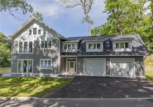 41st image of 673 Seneca Rd, Irondequoit, NY 14622 | MLS# R1703983