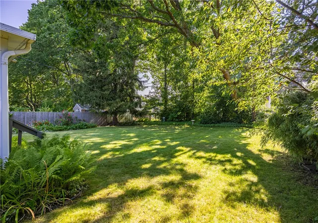 3rd image of 32 Morrow Dr, Greece, NY 14616 | MLS# R1703879