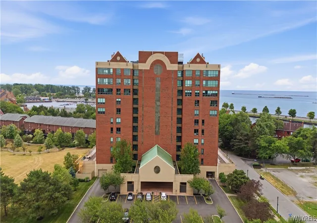 1st image of 75 Ojibwa Cir #801, Buffalo, NY 14202 | MLS# B1703135
