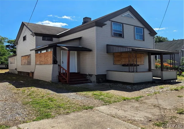 3rd image of 1125 Mc Quade, Utica, NY 13501 | MLS# S1703741