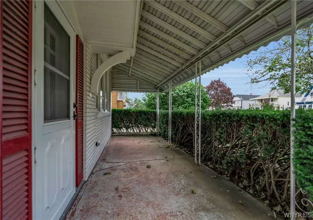 3rd image of 44 George Urban Blvd, Cheektowaga, NY 14225 | MLS# B1703458