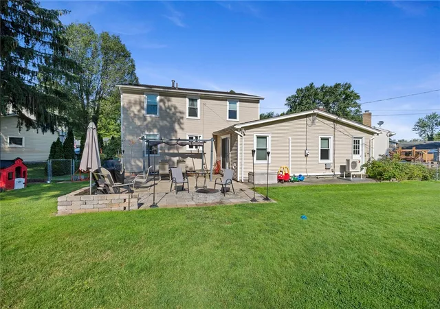 4th image of 132 Stallion Cir, Greece, NY 14626 | MLS# R1703817