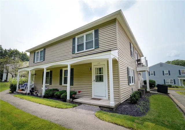 1st image of 22 Falcon Ln, Perinton, NY 14450 | MLS# R1703951