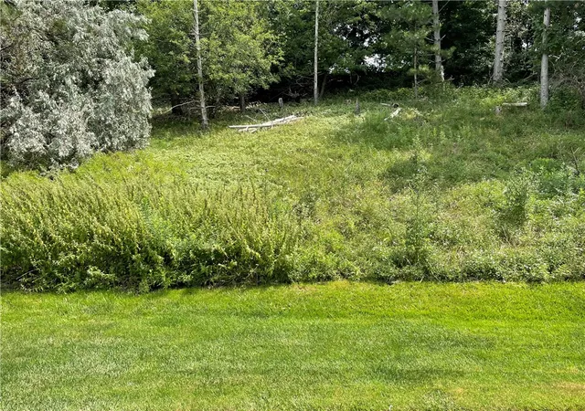 4th image of 22 Falcon Ln, Perinton, NY 14450 | MLS# R1703951