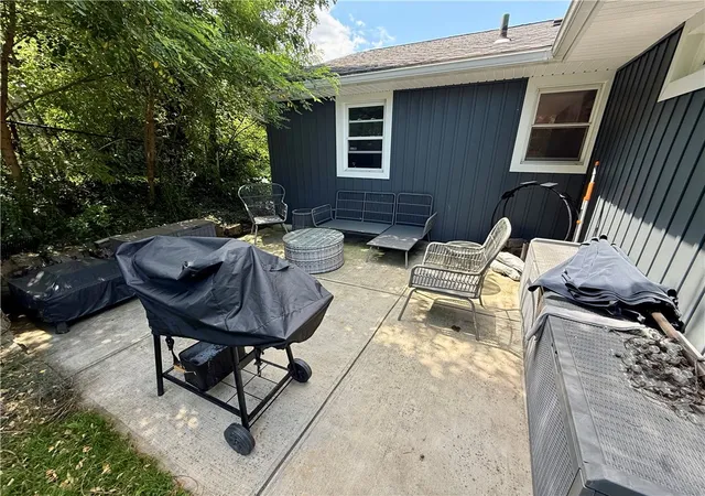 4th image of 104 Wabash Ave, Irondequoit, NY 14617 | MLS# R1703982