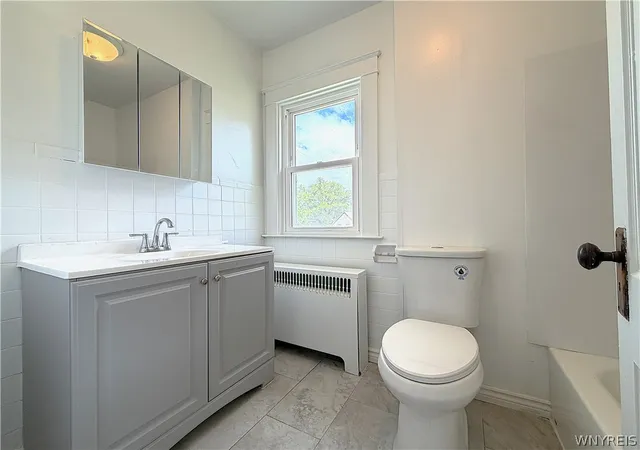 3rd image of 2486 Pierce Ave, Niagara Falls, NY 14301 | MLS# B1704361
