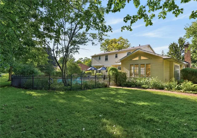 3rd image of 103 Stuyvesant Rd, Pittsford, NY 14534 | MLS# R1703357