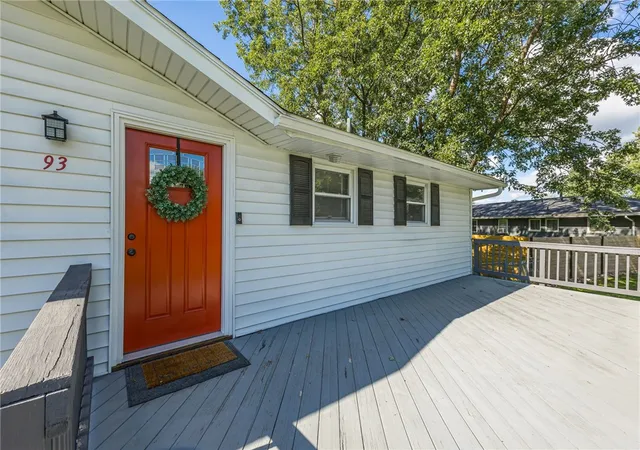 2nd image of 93 Vollmer Pkwy, Henrietta, NY 14623 | MLS# R1704302
