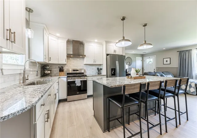 4th image of 93 Vollmer Pkwy, Henrietta, NY 14623 | MLS# R1704302