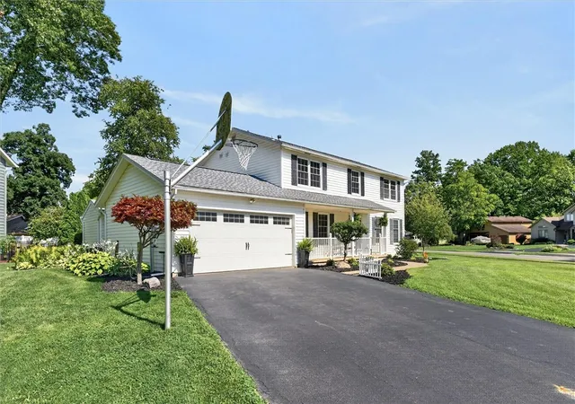 2nd image of 191 Creighton Ln, Greece, NY 14612 | MLS# R1704378