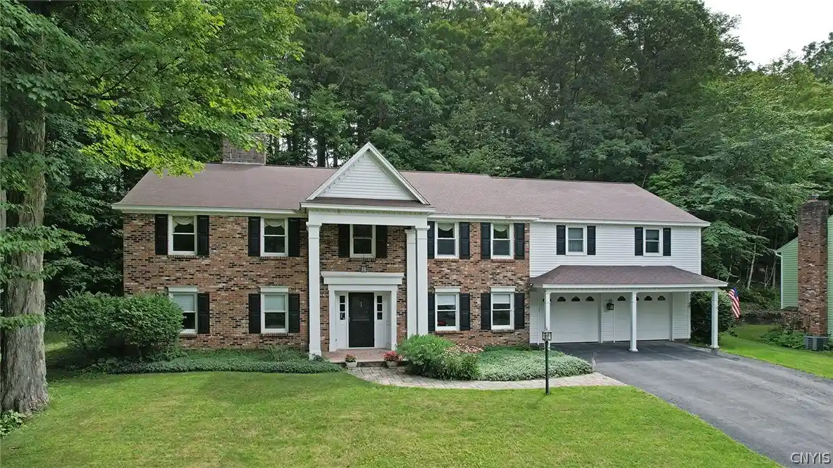 Photo 1 of Sale Pending at 115 Woodberry Ln, Fayetteville, NY 13066 | MLS# S1703757 | Listing updated on 2026-10-24