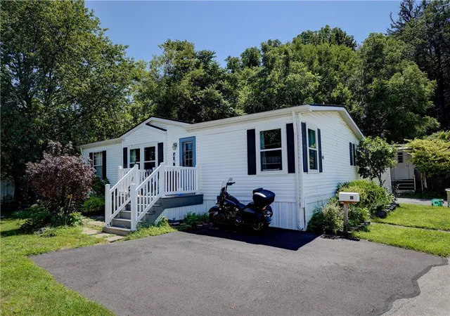 1st image of 48 Elderberry Cir, Penfield, NY 14625 | MLS# R1704409