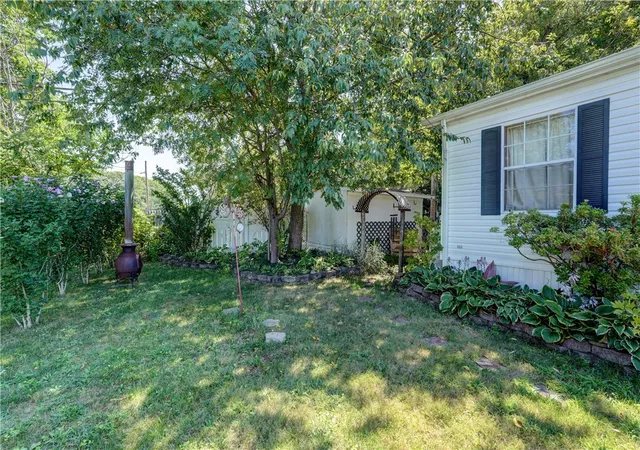 21st image of 48 Elderberry Cir, Penfield, NY 14625 | MLS# R1704409