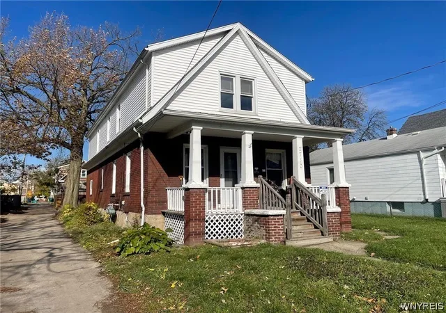 5th image of 2710 Monroe Ave, Niagara Falls, NY 14303 | MLS# B1697861