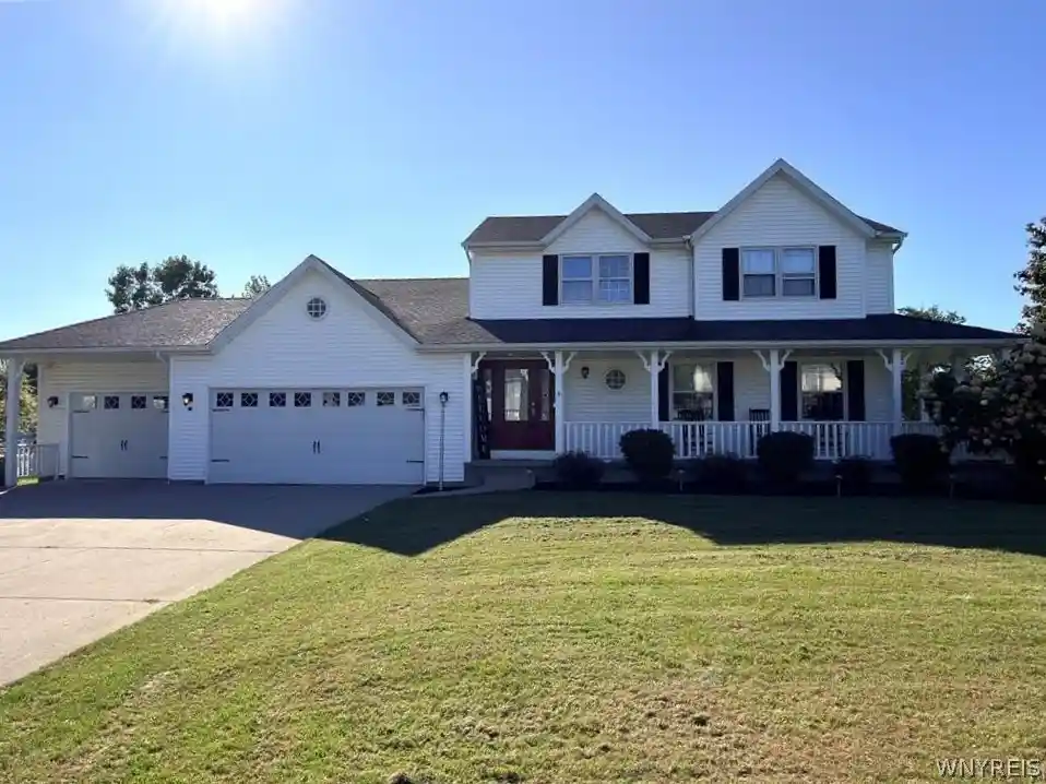 Photo 1 of Sale Pending at 5220 Kennedy Crescent, Sanborn, NY 14132 | MLS# B1704077 | Listing updated on 2026-10-20