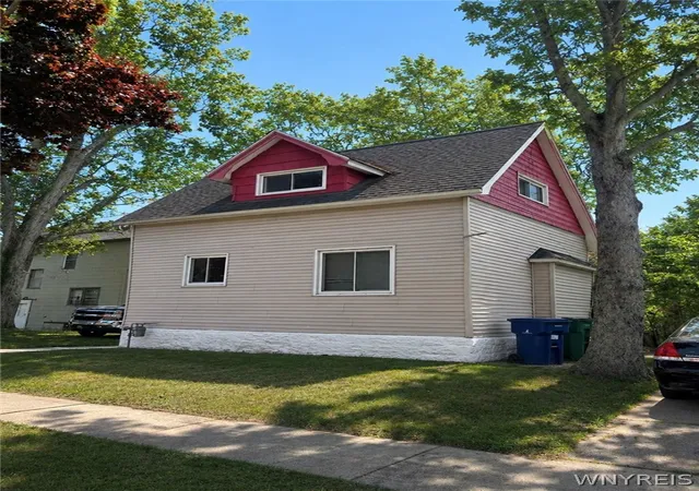 3rd image of 173 Hedley Pl, Buffalo, NY 14208 | MLS# B1699822