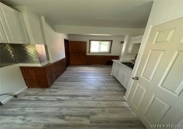 5th image of 173 Hedley Pl, Buffalo, NY 14208 | MLS# B1699822