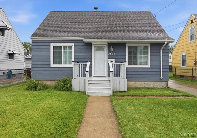 1st image of 3635 Sherwood Ave, Niagara Falls, NY 14301 | MLS# B1704375