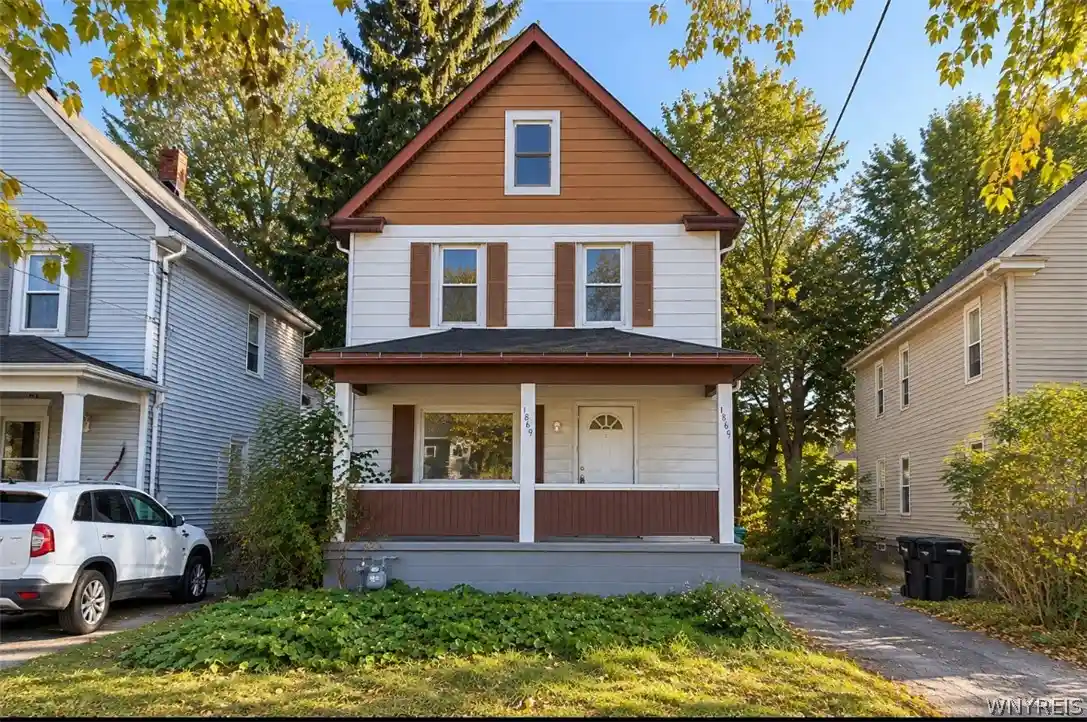 Photo 1 of Single family home for sale at 1869 Cleveland Ave, Niagara Falls, NY 14305 | MLS# B1704466 | Listing updated on 2026-10-15