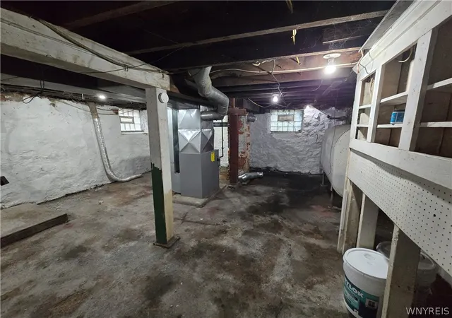 29th image of 1869 Cleveland Ave, Niagara Falls, NY 14305 | MLS# B1704466