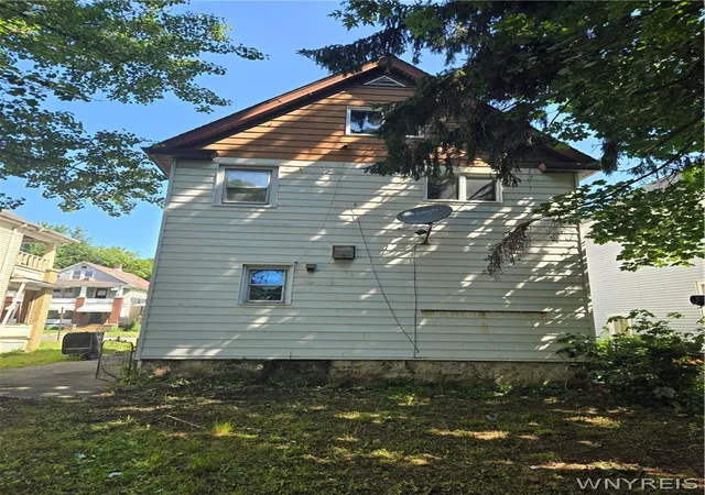 5th image of 1869 Cleveland Ave, Niagara Falls, NY 14305 | MLS# B1704466