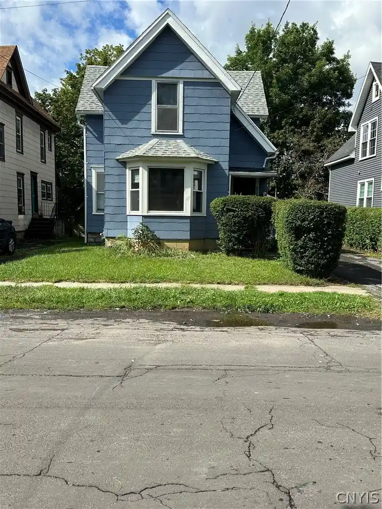 Photo 1 of Sale Pending at 328 Grant Ave, Syracuse, NY 13207 | MLS# S1704354 | Listing updated on 2026-10-16
