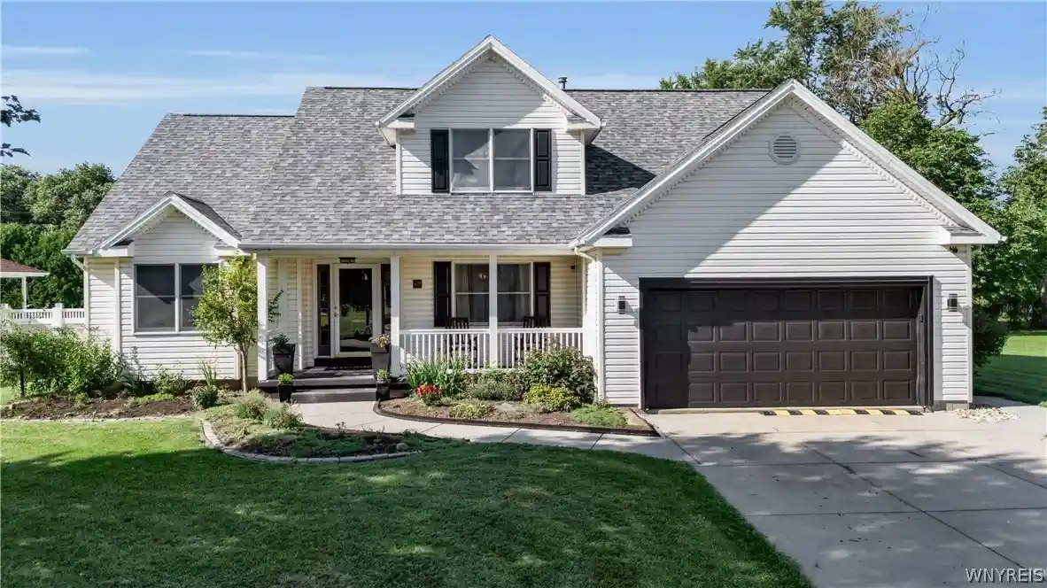 Photo 1 of Sale Pending at 20 Bonner Dr, Lockport, NY 14094 | MLS# B1703857 | Listing updated on 2026-10-09