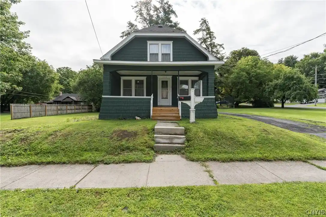 Photo 1 of Single family home for sale at 208 Wyoming Ave, Watertown, NY 13601 | MLS# S1705270 | Listing updated on 2026-10-16