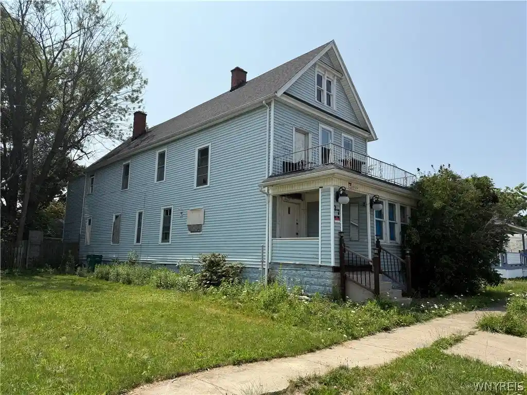 Listing Photo 1 - Condo for sale in 27 Cayuga St located at 27 Cayuga St, Buffalo, NY 14620 - Unit 27 Cayuga St