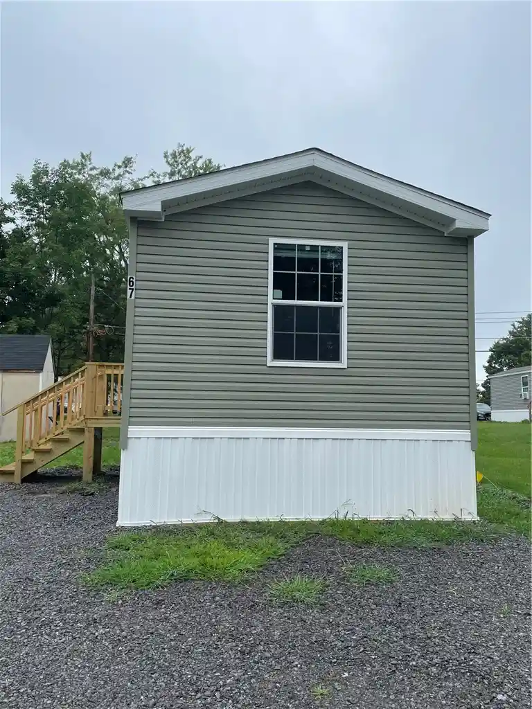 Manufactured home for sale at 67 Northrup Ln, Farmington, NY 14425 | MLS# R1705920