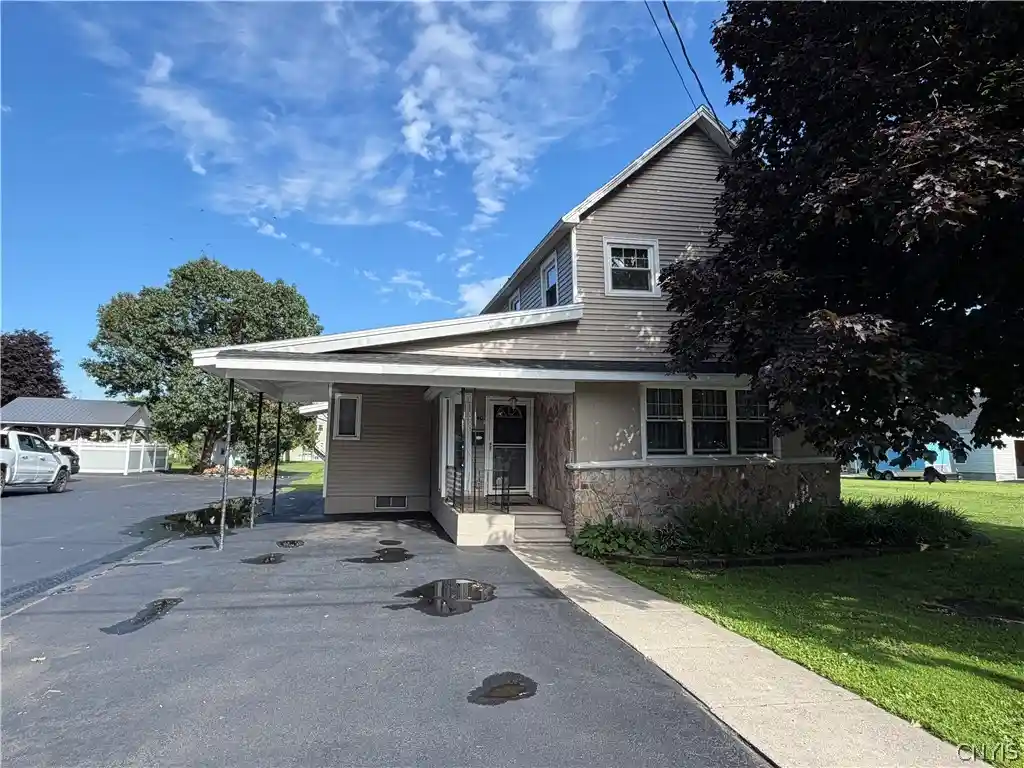 Photo 1 of Single family home for sale at 140 Boon St, Watertown, NY 13601 | MLS# S1705865 | Listing updated on 2026-08-18