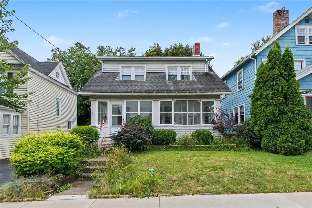Photo 1 of Single family home for sale at 347 Mildred Ave, Syracuse, NY 13206 | MLS# R1706131 | Listing updated on 2026-08-14