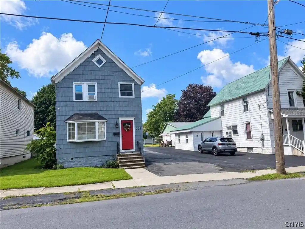 Photo 1 of Single family home for sale at 723 Lawrence St, Watertown, NY 13601 | MLS# S1707269 | Listing updated on 2026-10-13