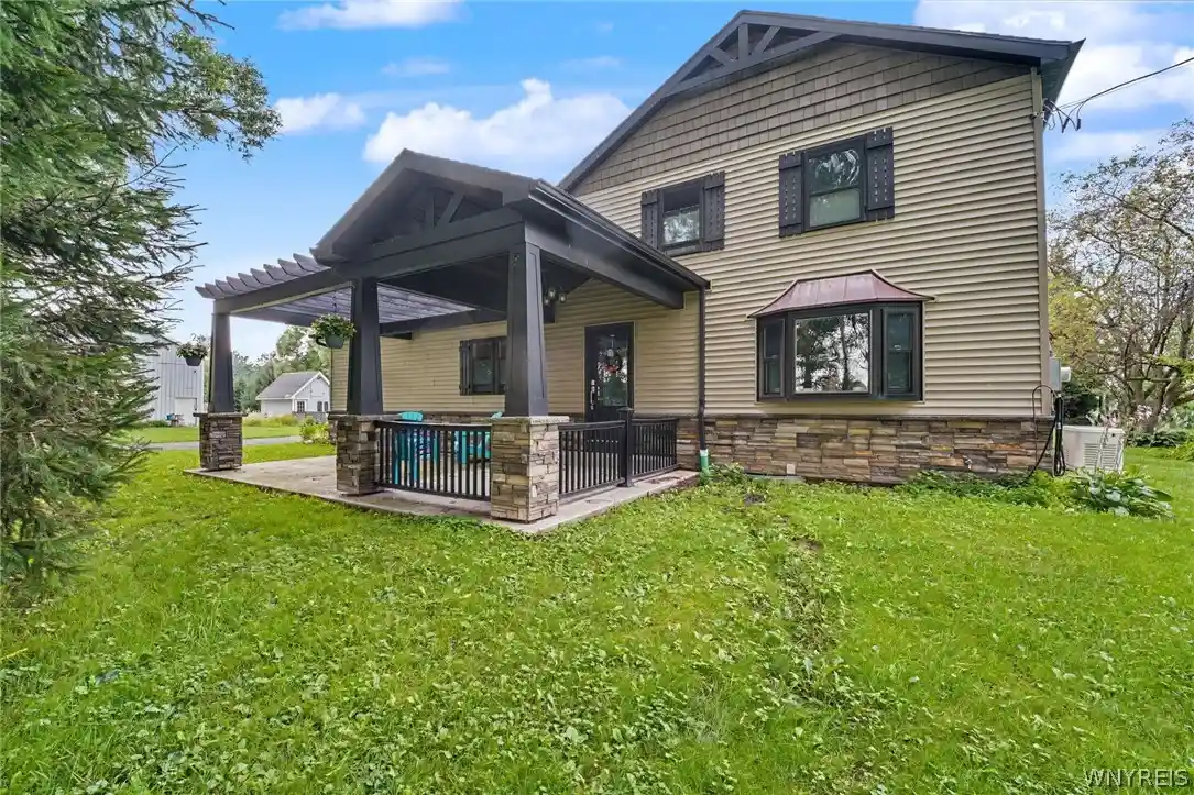 Photo 1 of Sale Pending at 9119 Akron Rd, Akron, NY 14001 | MLS# B1706451 | Listing updated on 2026-08-31